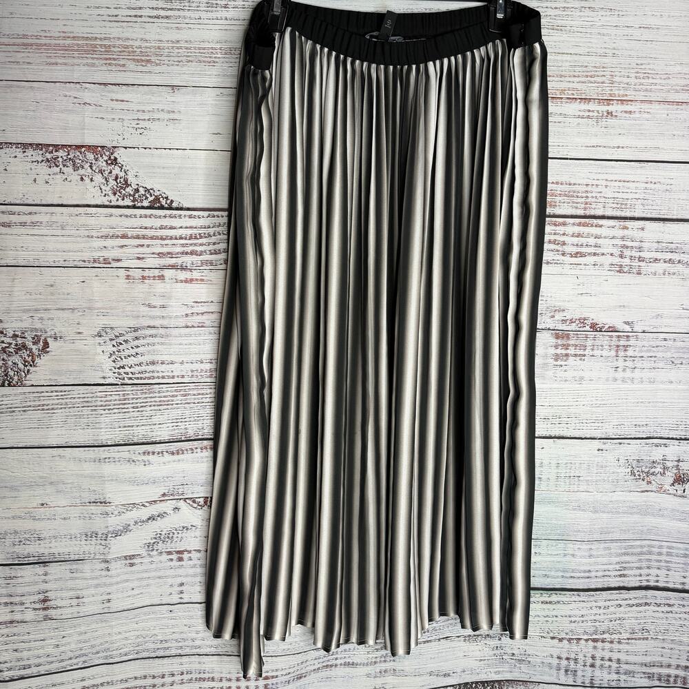 Eileen Fisher XL Metallic Silver Pleated Midi Skirt Elastic Waist Recycled
